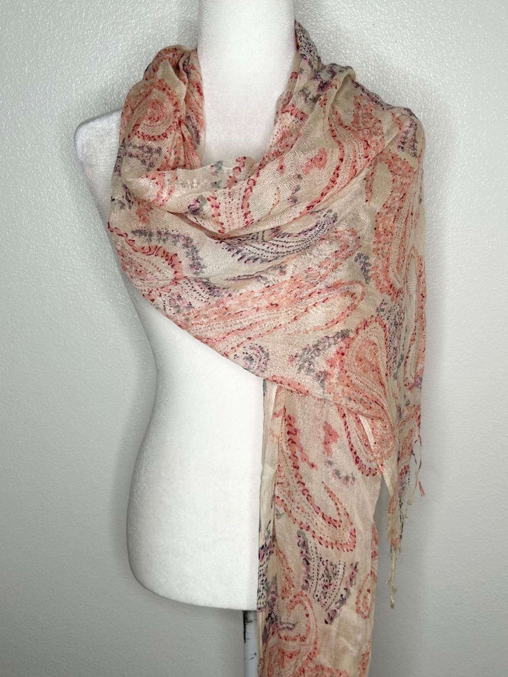 New Merona Womens Cream & Pink Paisley Fringe Fashion Scarf One Size NWT
